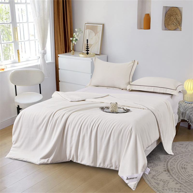 怡莲 天然野生蚕丝被 100%柞蚕丝被双人床春夏秋通用被 （单位：床） 白色（净填充800克） 200*230CM